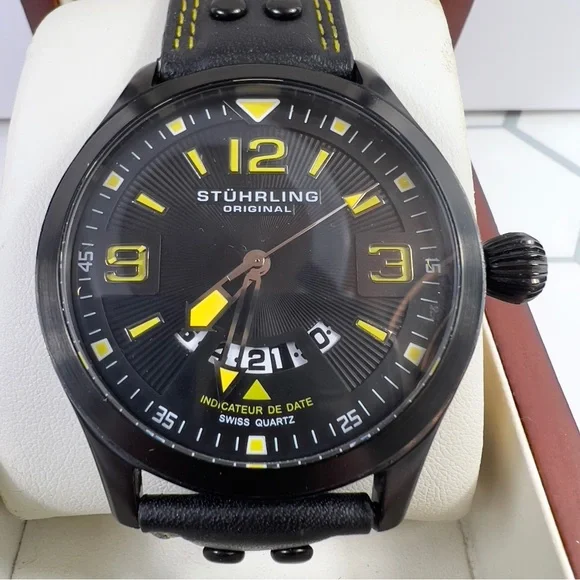 Stuhrling Watch with new battery - Picture 2 of 6